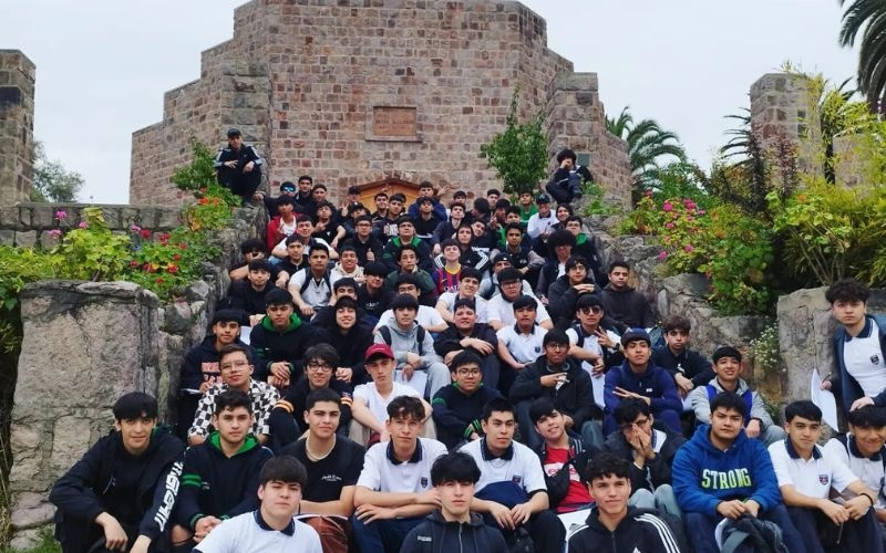 Asignatura de Geografía, territorio y desafíos medioambientales realiza terreno