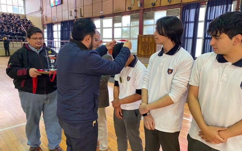 Estudiantes del IV D TP son reconocidos en el Desafío TP Inacap