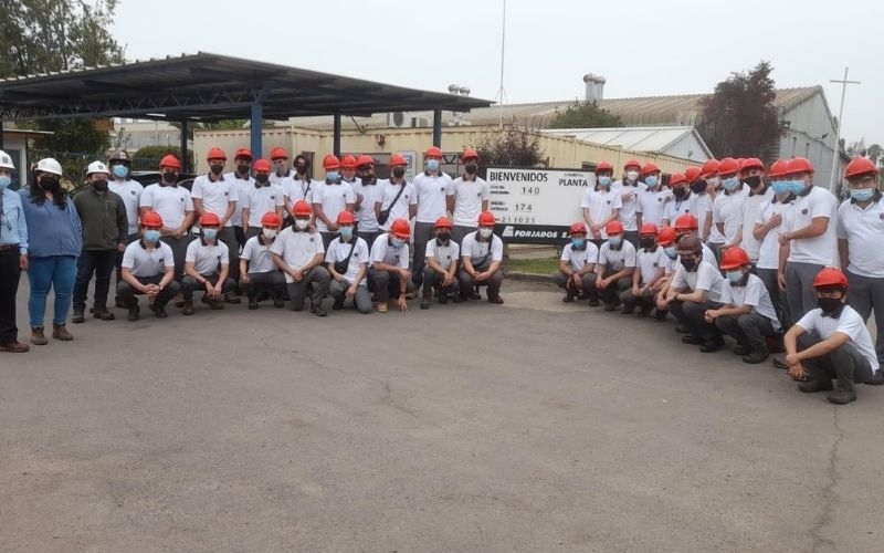 Estudiantes del área TP realizan visita a empresa Forjado