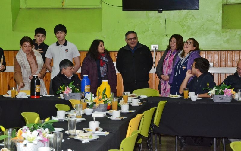 Comunidad educativo pastoral celebra nuevo aniversario sacerdotal del P. Víctor Mora sdb.