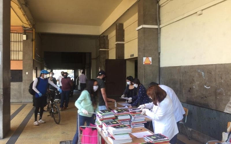 Entrega de textos de estudio
