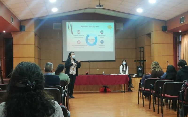 PIE realiza escuela para padres