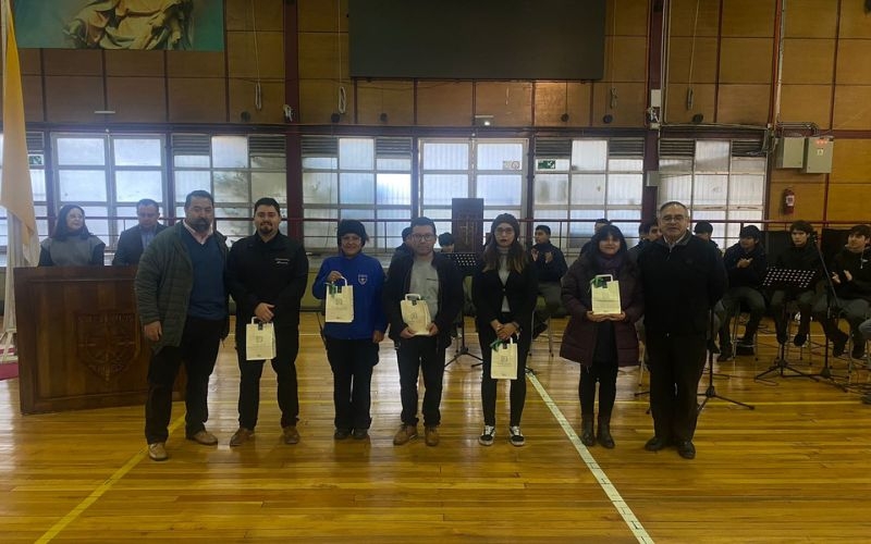 Salesianos Alameda conmemora el día del trabajador